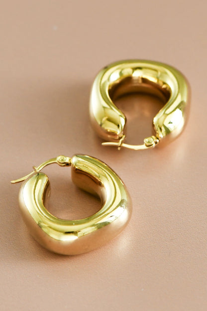 Essential Chunky Hoop Earring